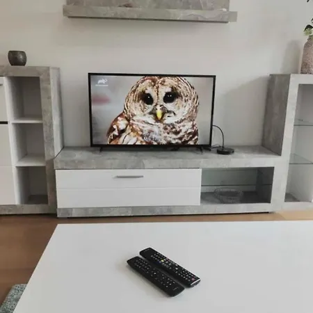 Square Apartment